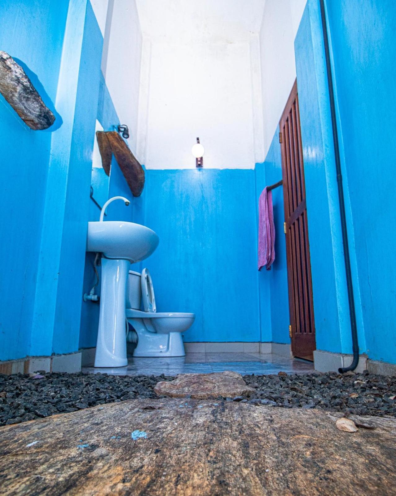מלון מיריסה Hilltop Bungalow מראה חיצוני תמונה