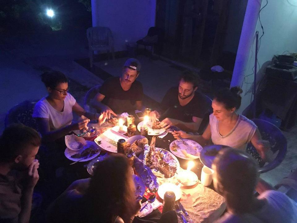 מלון מיריסה Hilltop Bungalow מראה חיצוני תמונה
