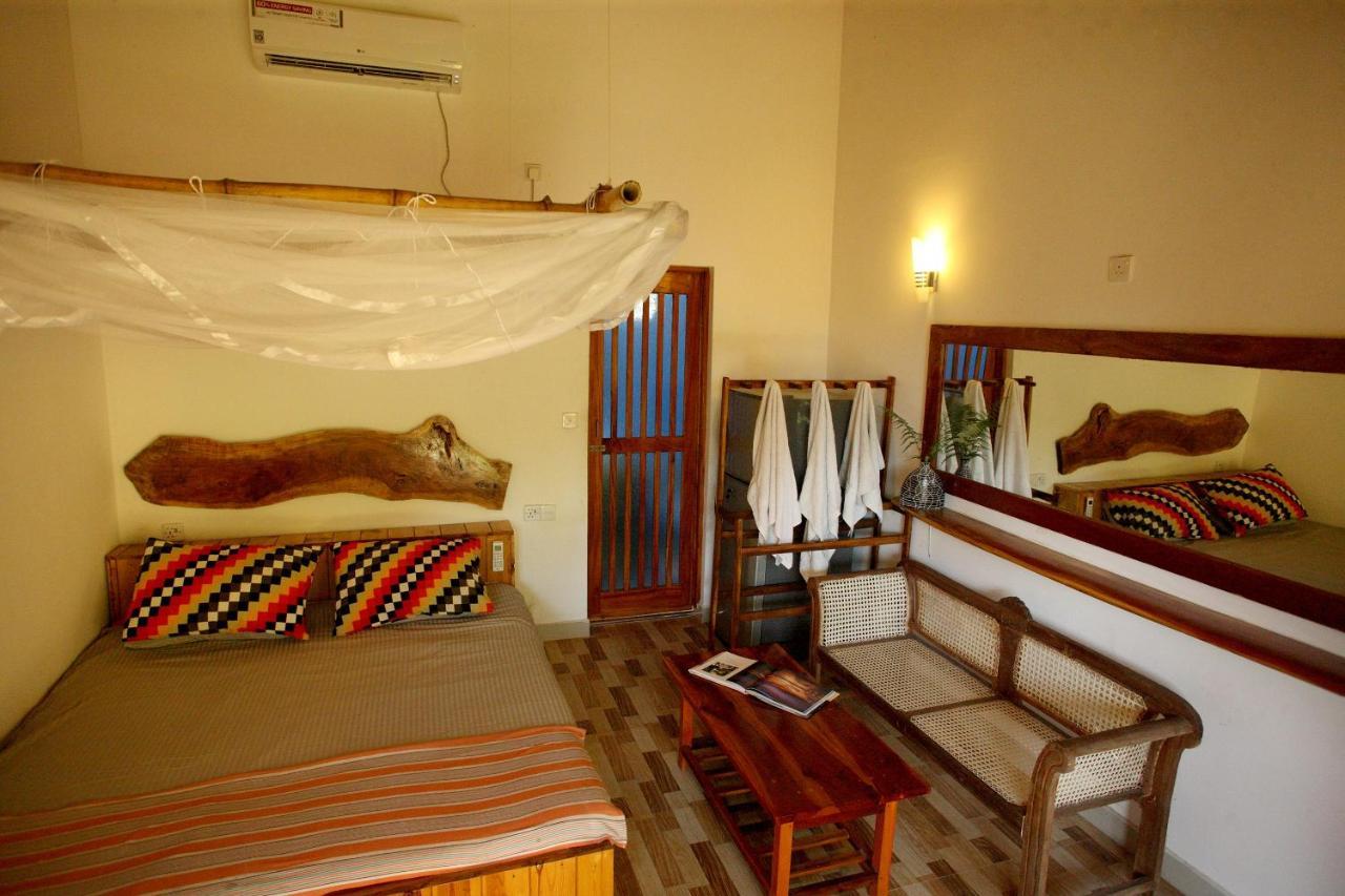 מלון מיריסה Hilltop Bungalow מראה חיצוני תמונה
